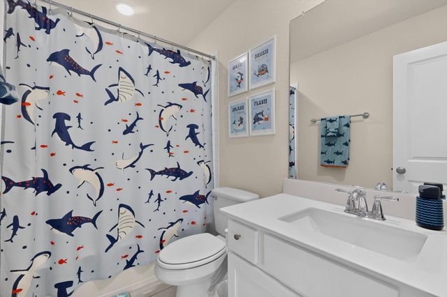 4010 Flowstone LN, Round Rock, TX 78681