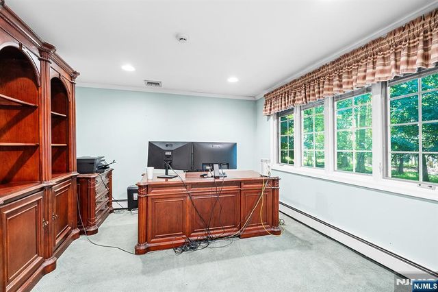 61 Charles Street, Allendale, NJ 07401