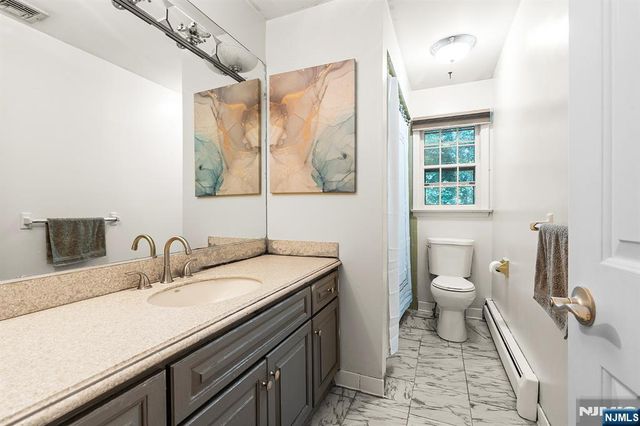 61 Charles Street, Allendale, NJ 07401