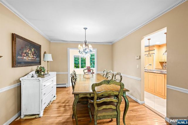 61 Charles Street, Allendale, NJ 07401