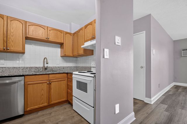 2353 Mass Ave 51, Cambridge, MA 02140