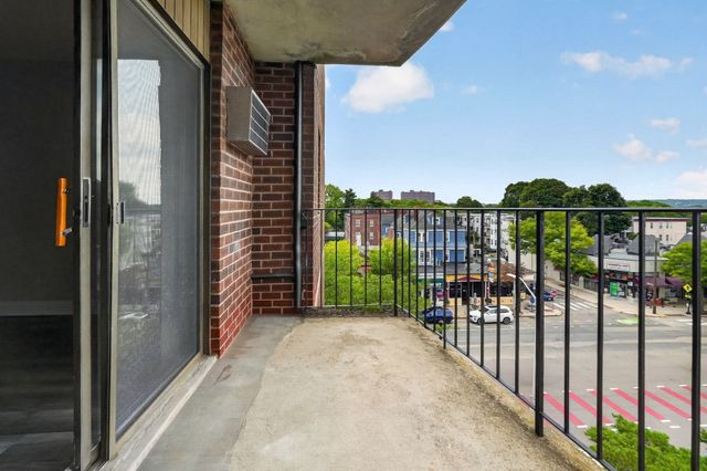 2353 Mass Ave 51, Cambridge, MA 02140