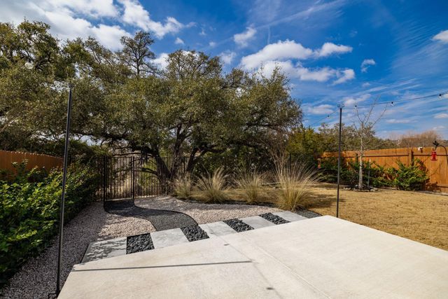 1006 Summer GLN, Georgetown, TX 78628