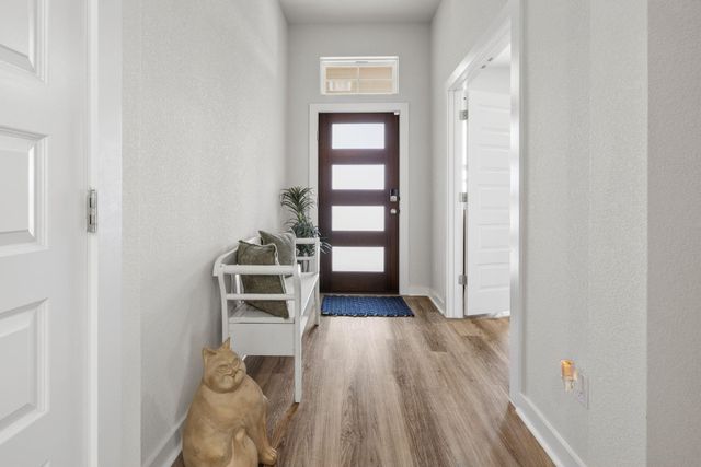 1006 Summer GLN, Georgetown, TX 78628