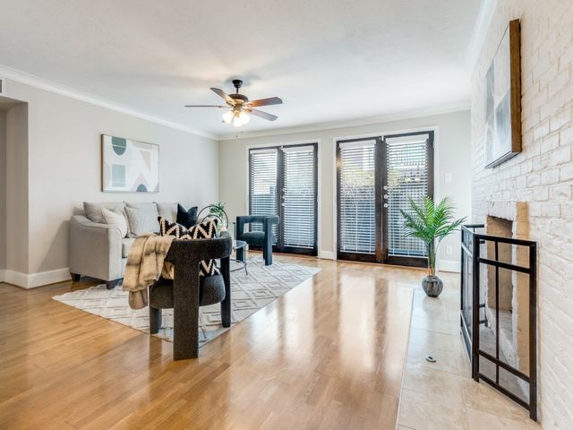 5936 Sandhurst Lane 112, Dallas, TX 75206