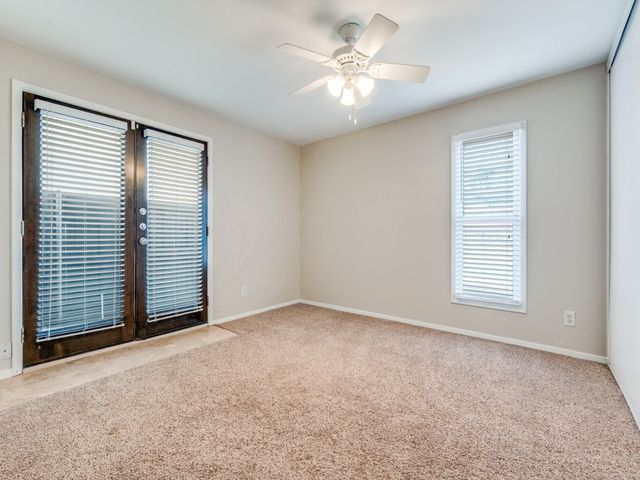 5936 Sandhurst Lane 112, Dallas, TX 75206