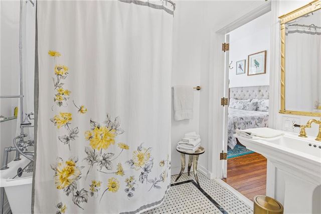 1410 Government Street, Mobile, AL 36604