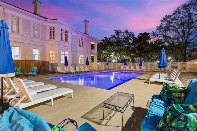 1410 Government Street, Mobile, AL 36604