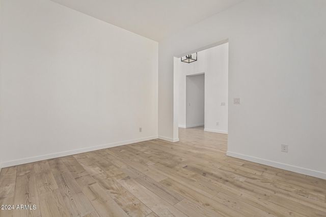 13637 W HACKAMORE Drive, Peoria, AZ 85383