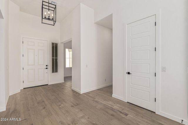 13637 W HACKAMORE Drive, Peoria, AZ 85383