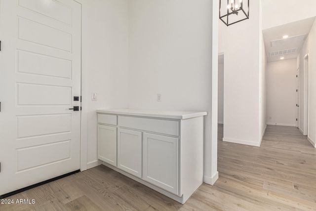 13637 W HACKAMORE Drive, Peoria, AZ 85383