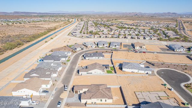 13637 W HACKAMORE Drive, Peoria, AZ 85383