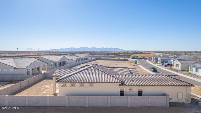 13637 W HACKAMORE Drive, Peoria, AZ 85383