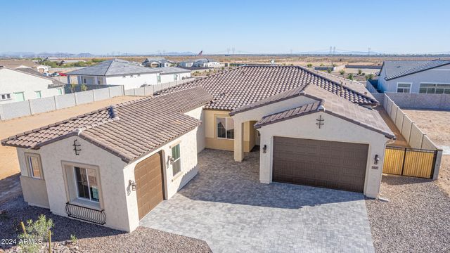 13637 W HACKAMORE Drive, Peoria, AZ 85383