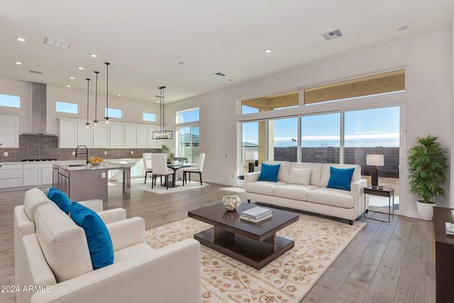 13637 W HACKAMORE Drive, Peoria, AZ 85383