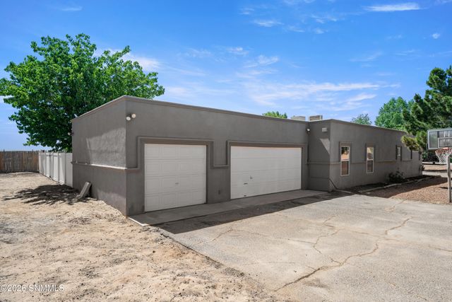 6630 Rio Bravo Drive, La Mesa, NM 88044