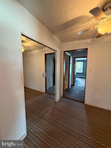 323 WALNUT ST, Bristol, PA 19007