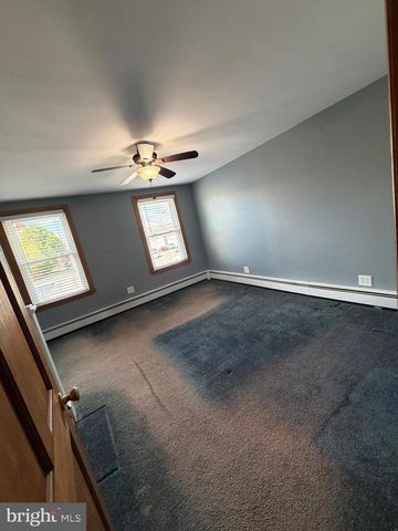 323 WALNUT ST, Bristol, PA 19007