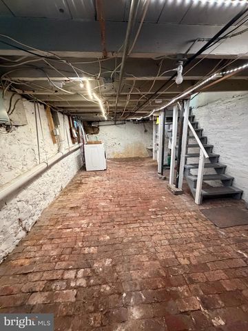 323 WALNUT ST, Bristol, PA 19007