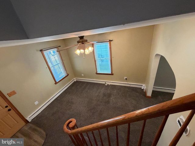 323 WALNUT ST, Bristol, PA 19007