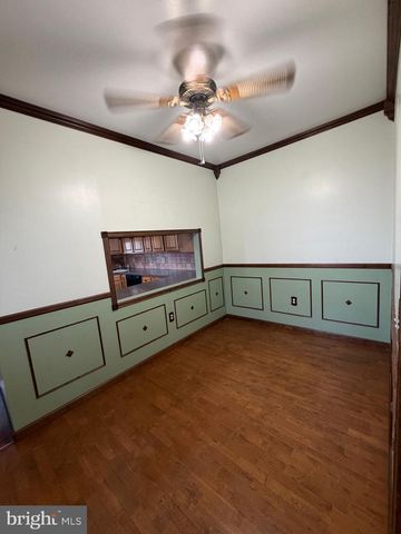 323 WALNUT ST, Bristol, PA 19007