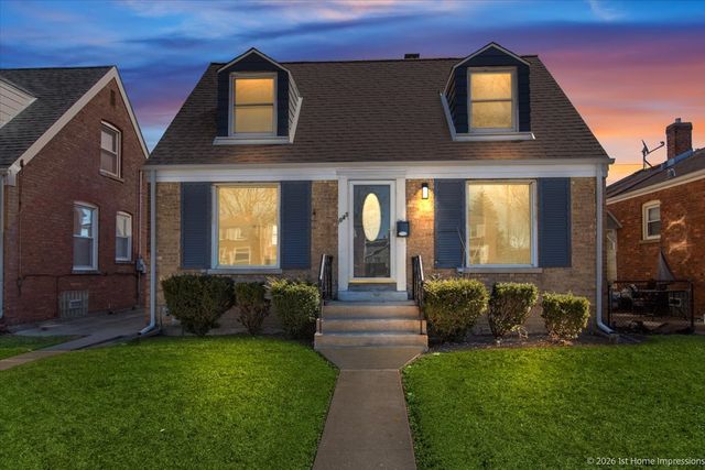 1043 Marshall Avenue, Bellwood, IL 60104