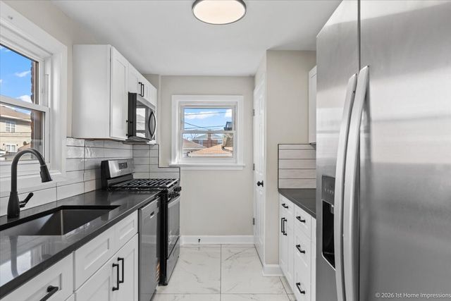 1043 Marshall Avenue, Bellwood, IL 60104