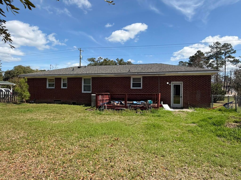 Image 4 of property listing at 2429 S Live Oak Drive, Moncks Corner, SC 29461