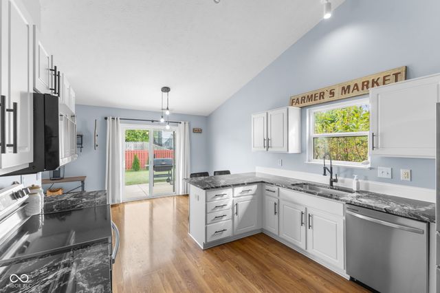 12641 Chiefs Court, Fishers, IN 46037