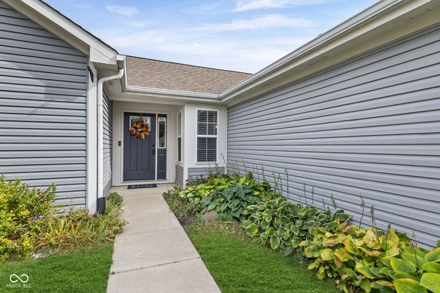 12641 Chiefs Court, Fishers, IN 46037