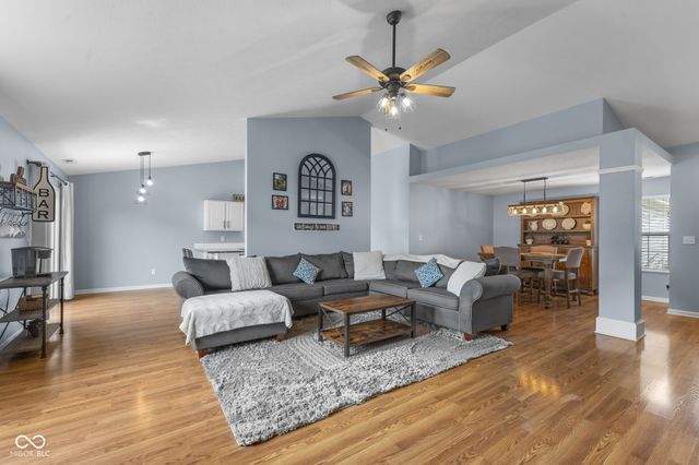 12641 Chiefs Court, Fishers, IN 46037