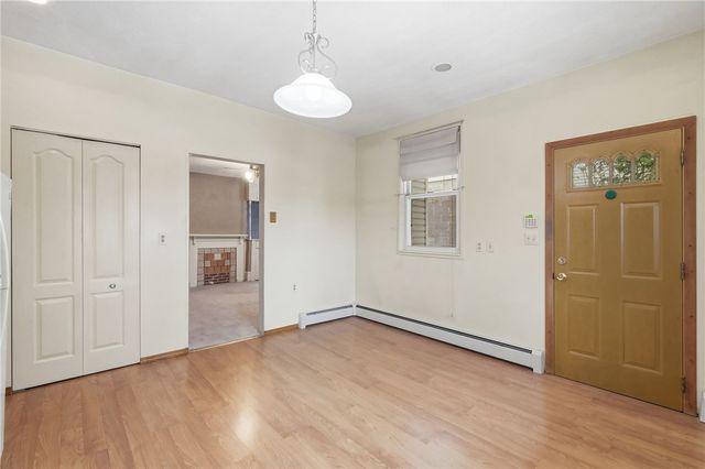 373 Copperfield Ave, Carrick, PA 15210