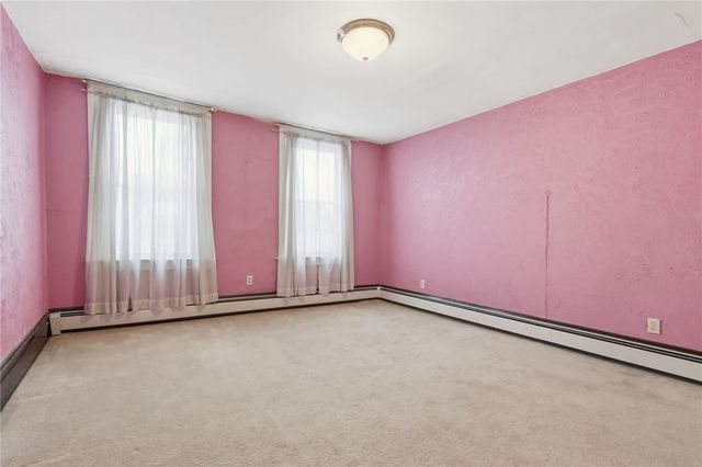 373 Copperfield Ave, Carrick, PA 15210