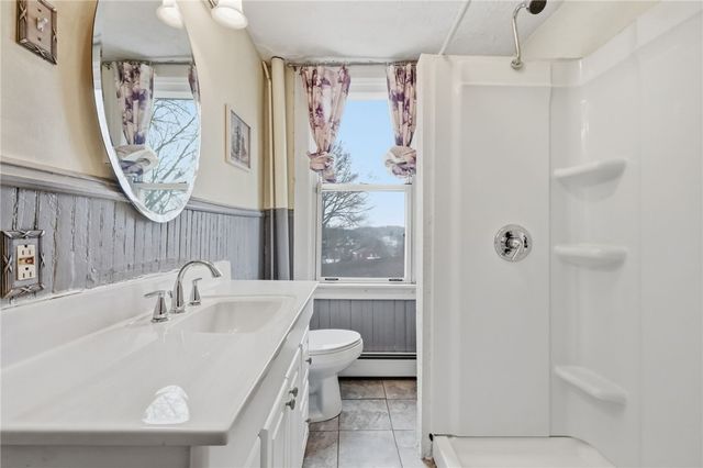 373 Copperfield Ave, Carrick, PA 15210