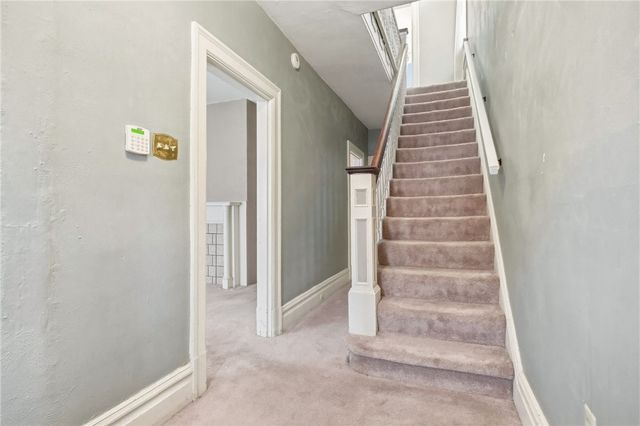 373 Copperfield Ave, Carrick, PA 15210