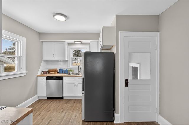 942 11th Street NE, Massillon, OH 44646