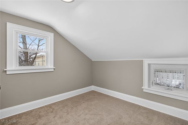 942 11th Street NE, Massillon, OH 44646