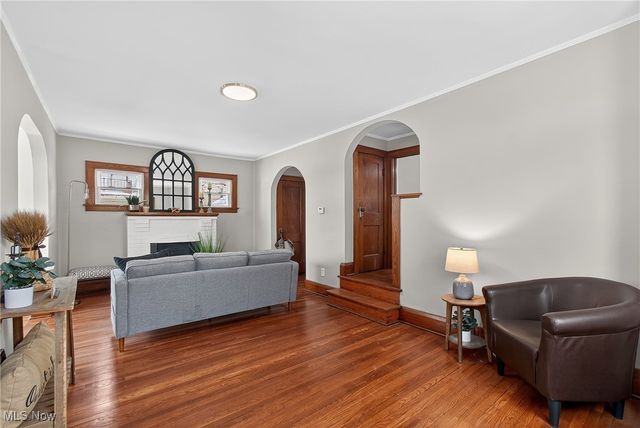 942 11th Street NE, Massillon, OH 44646