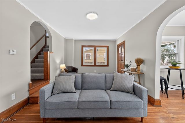 942 11th Street NE, Massillon, OH 44646