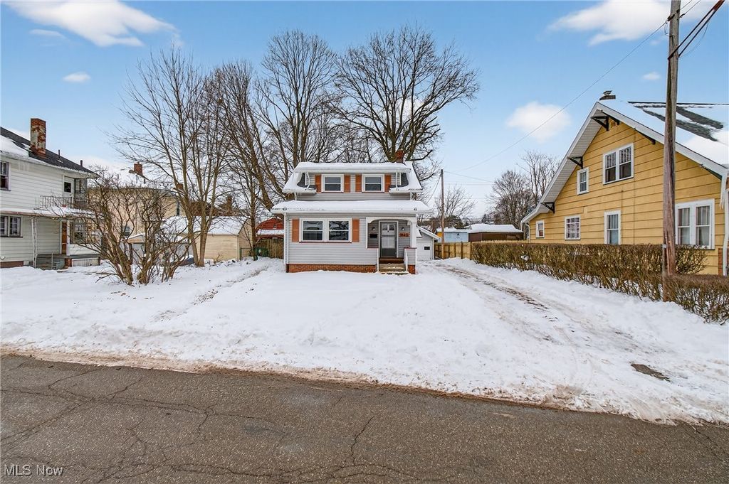 942 11th Street NE, Massillon, OH 44646