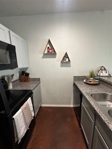 215 Price Lane, Weatherford, TX 76085