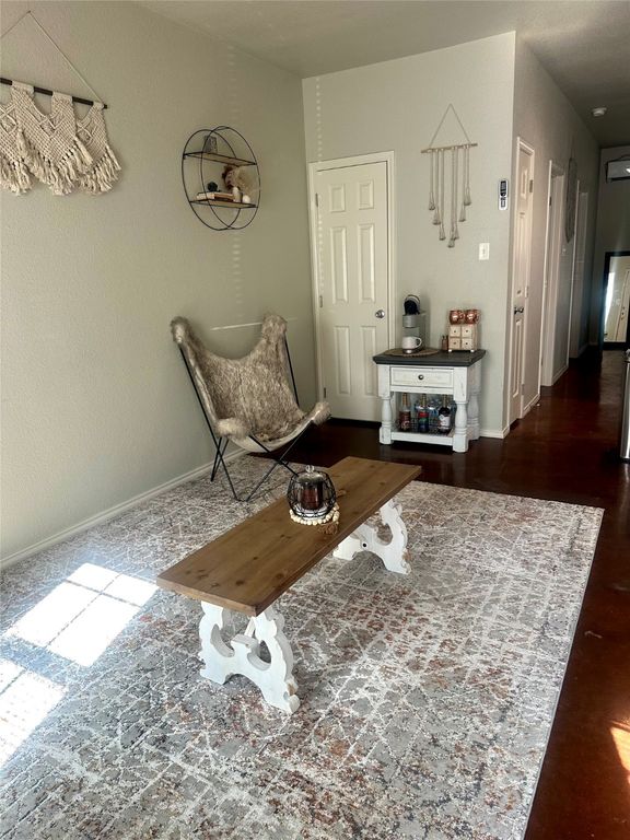 215 Price Lane, Weatherford, TX 76085