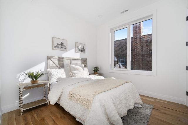 2651 W Augusta Boulevard 3, Chicago, IL 60622