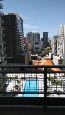 690 SW 1st Ct 1825, Miami, FL 33130