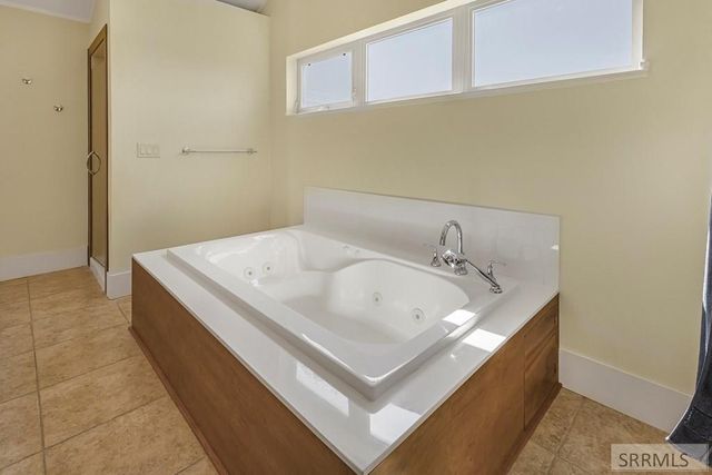 5032 Powerhouse Drive, Idaho Falls, ID 83406