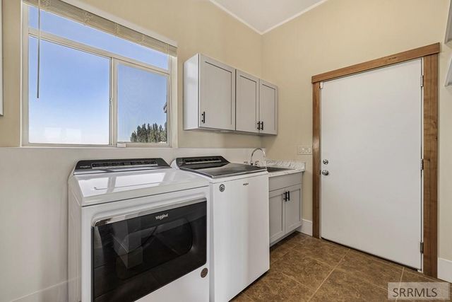 5032 Powerhouse Drive, Idaho Falls, ID 83406