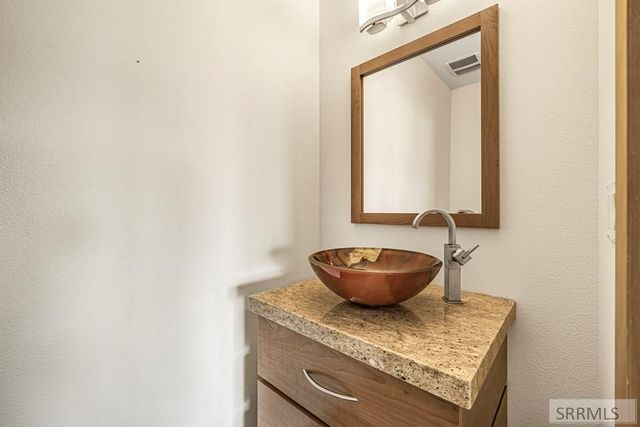 5032 Powerhouse Drive, Idaho Falls, ID 83406