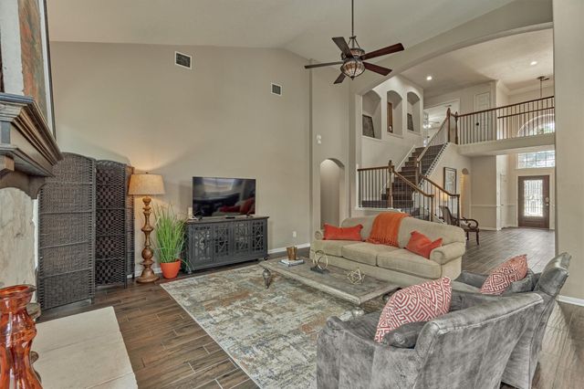 6327 Holden Mills Drive, Spring, TX 77389