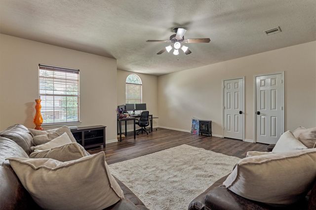 6327 Holden Mills Drive, Spring, TX 77389