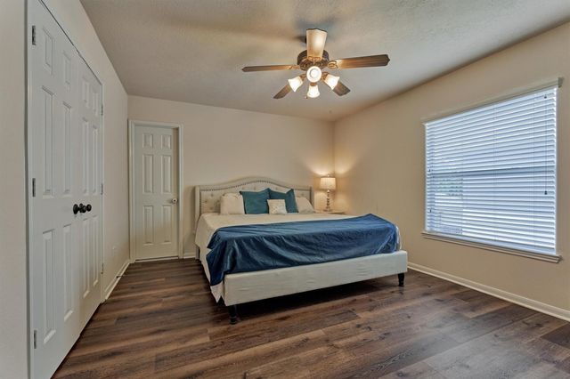 6327 Holden Mills Drive, Spring, TX 77389
